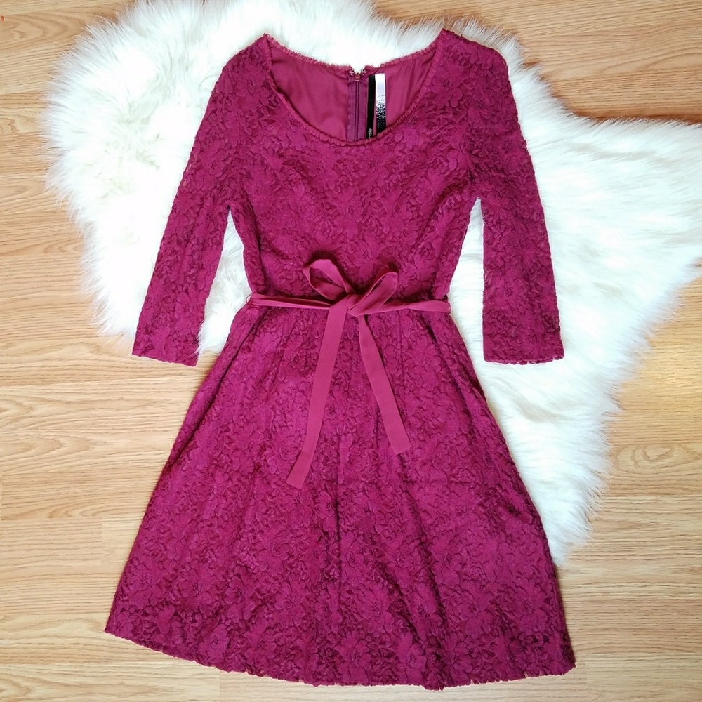 Kensie Maroon Lace Dress 3/4 Length Sleeves & Belt